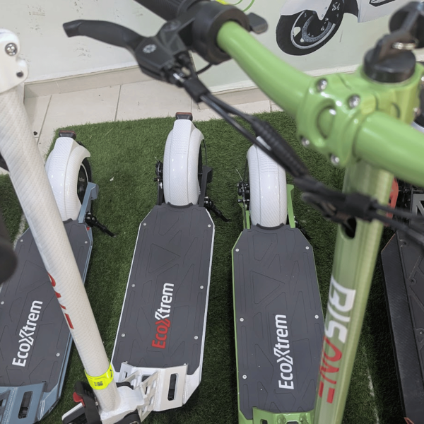 Bison GT Bisone 1000W Trottinette électrique – Image 4