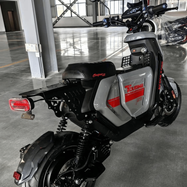 COOPER TOURING – Moto Électrique Urbaine et Performante – Image 4