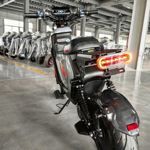 COOPER TOURING – Moto Électrique Urbaine et Performante – Image 5
